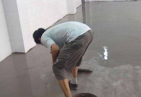 水泥自流平施工